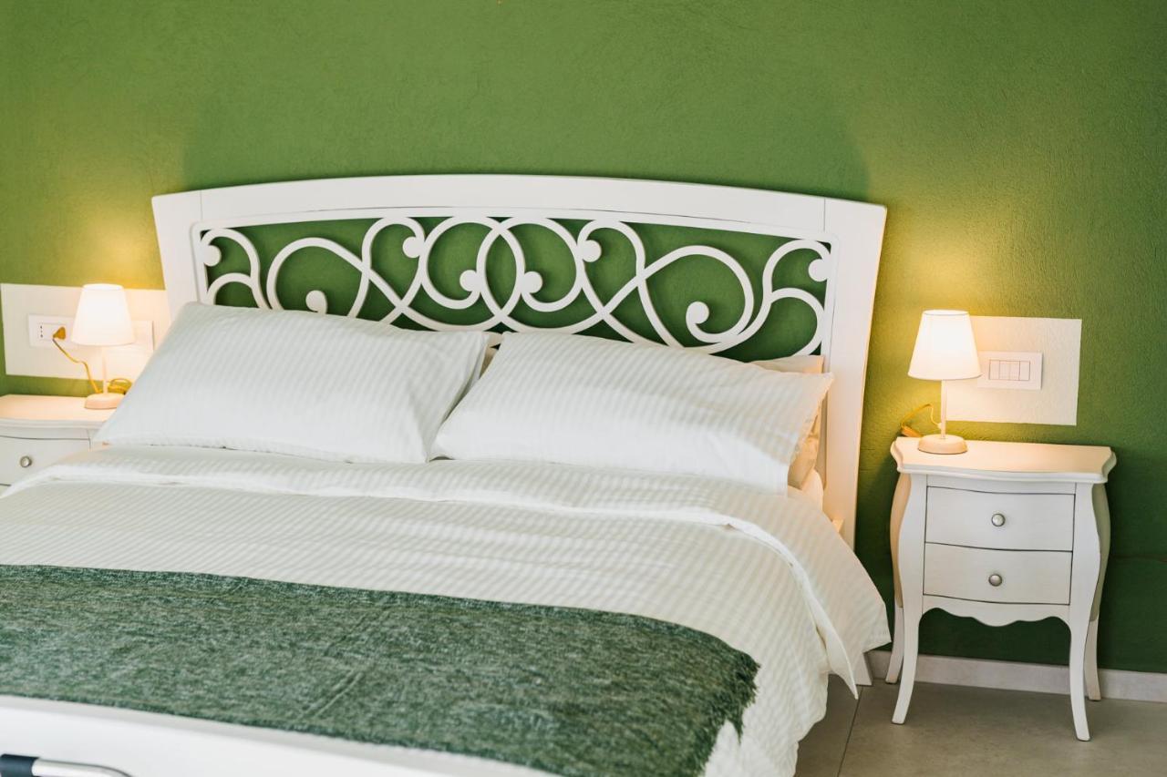 La Tenuta Di Santo Stefano Agri Resort & Spa Fossano Exteriör bild