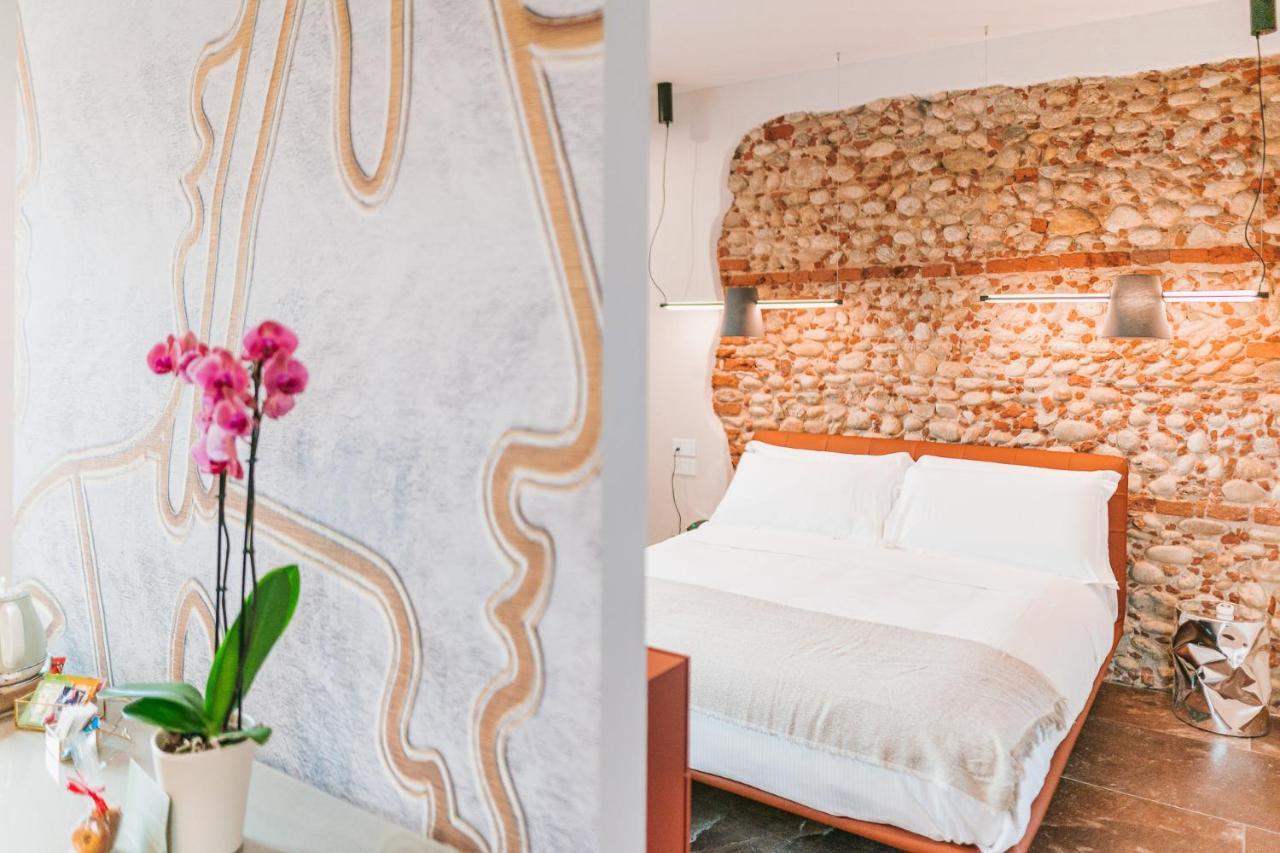 La Tenuta Di Santo Stefano Agri Resort & Spa Fossano Exteriör bild