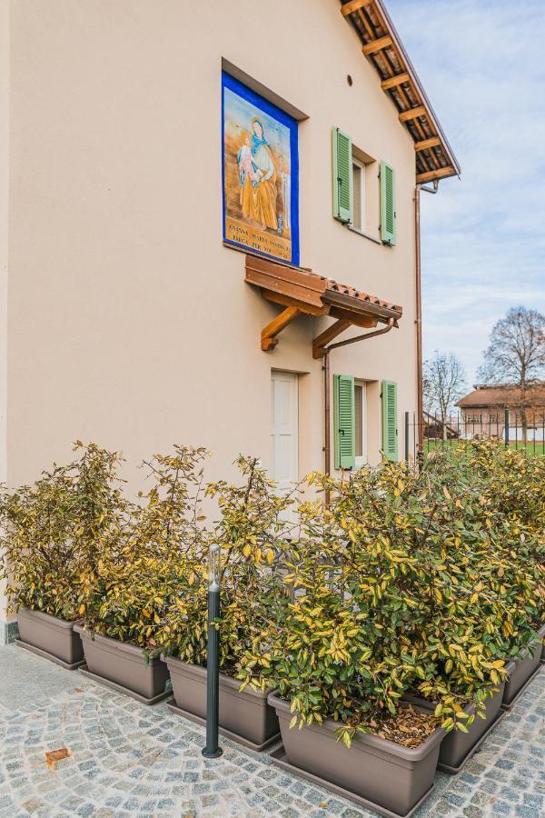 La Tenuta Di Santo Stefano Agri Resort & Spa Fossano Exteriör bild