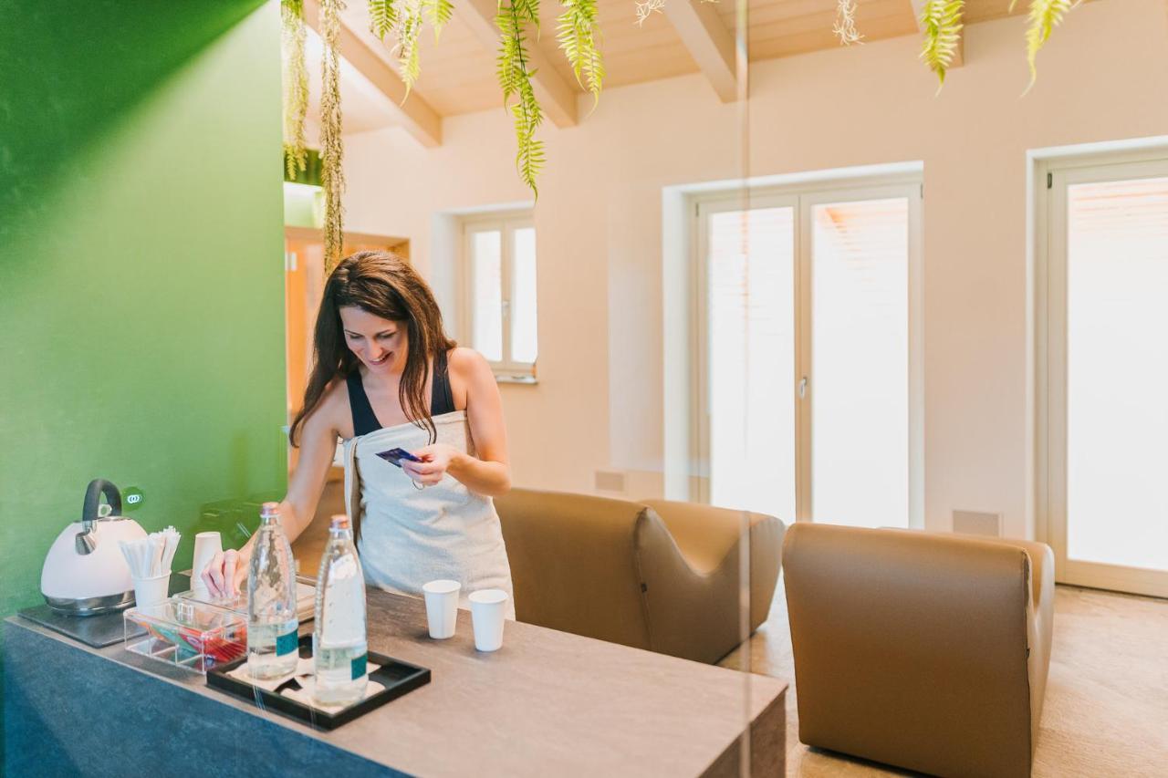 La Tenuta Di Santo Stefano Agri Resort & Spa Fossano Exteriör bild